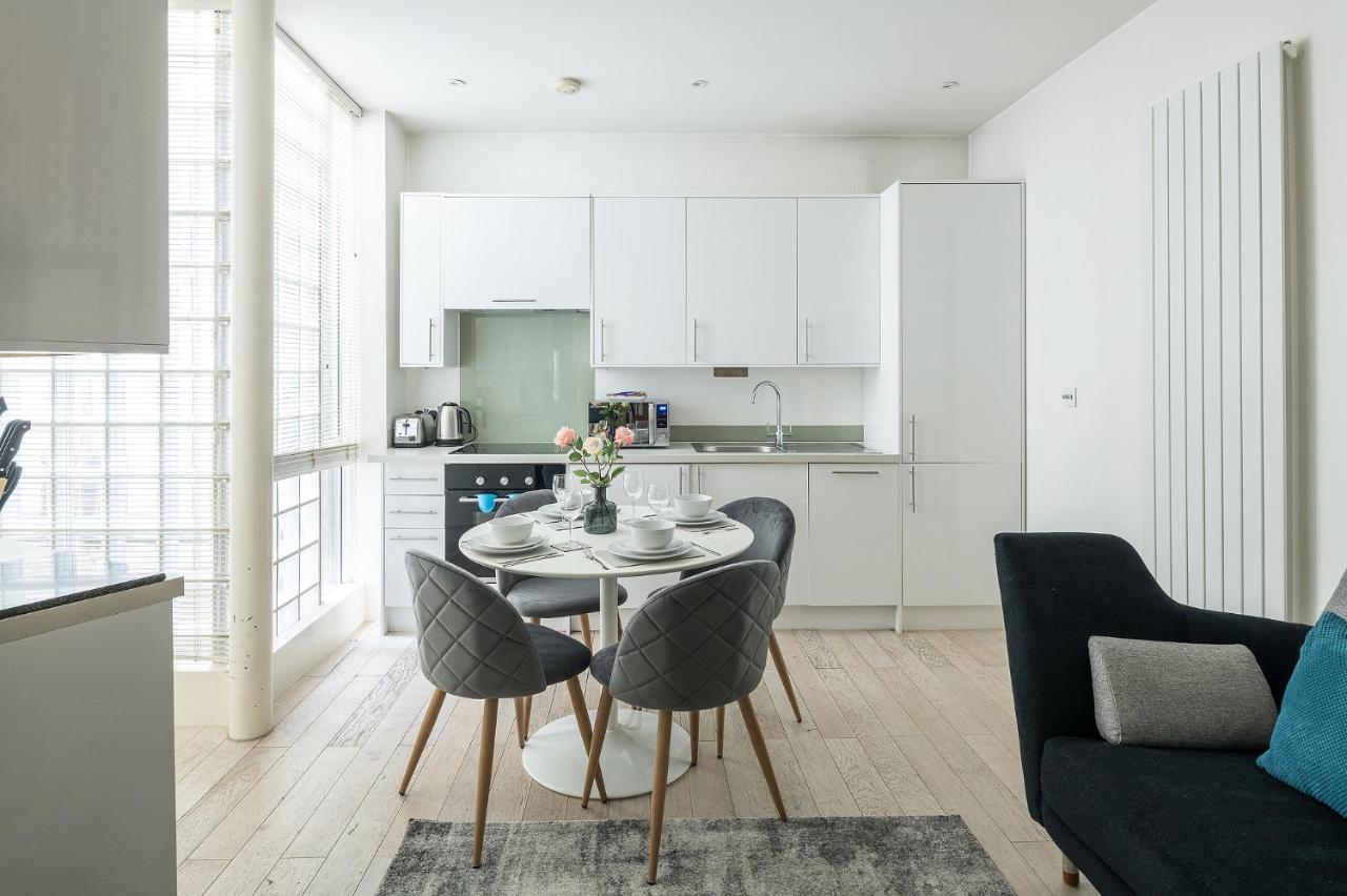 Fitzrovia - Charlotte Street By Viridian Apartments Londra Exterior foto